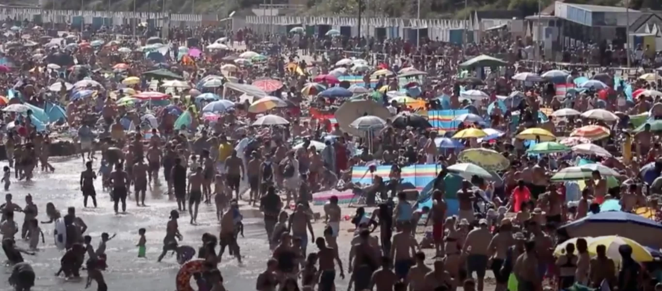 Γεμίζουν ήδη(!) οι παραλίες: Πάνω από 30 βαθμούς η θερμοκρασία σήμερα - Το καλοκαίρι είναι εδώ!